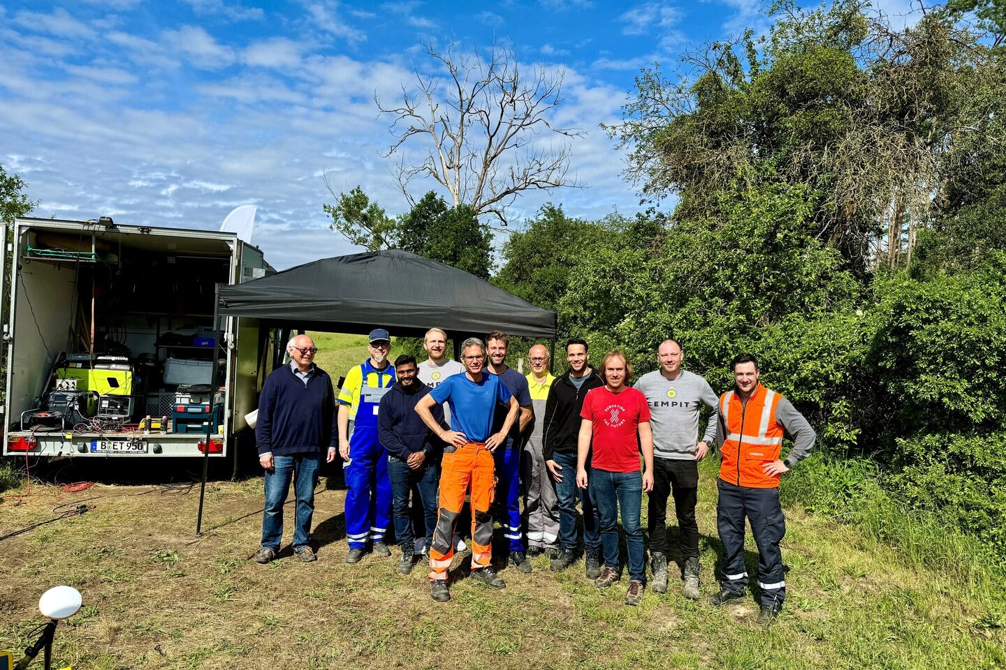 NEMEK field inspection team during DVGW pipeline corrosion research project